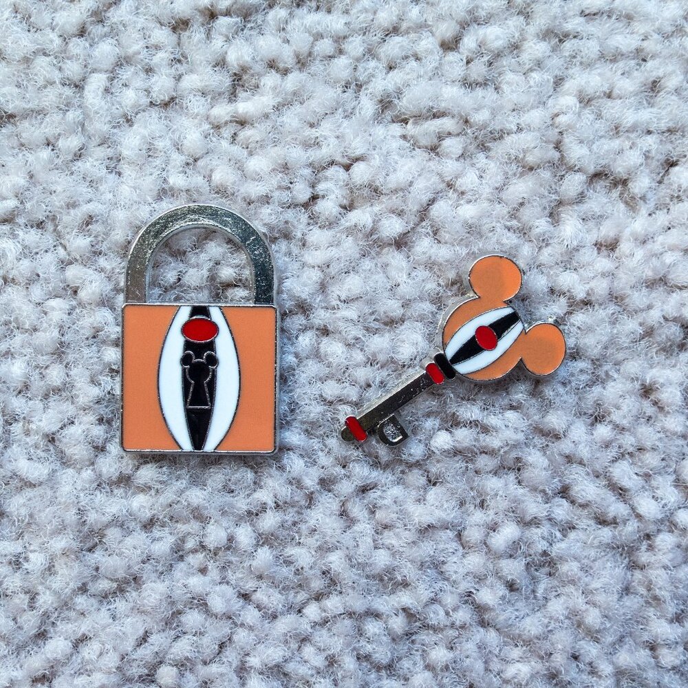 Disney Pins Dale Lock and Key (2013), Limited Release